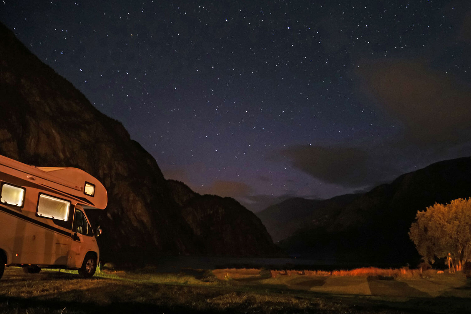 SkandiTrip Family Luxury Wohnmobil Nordlicht